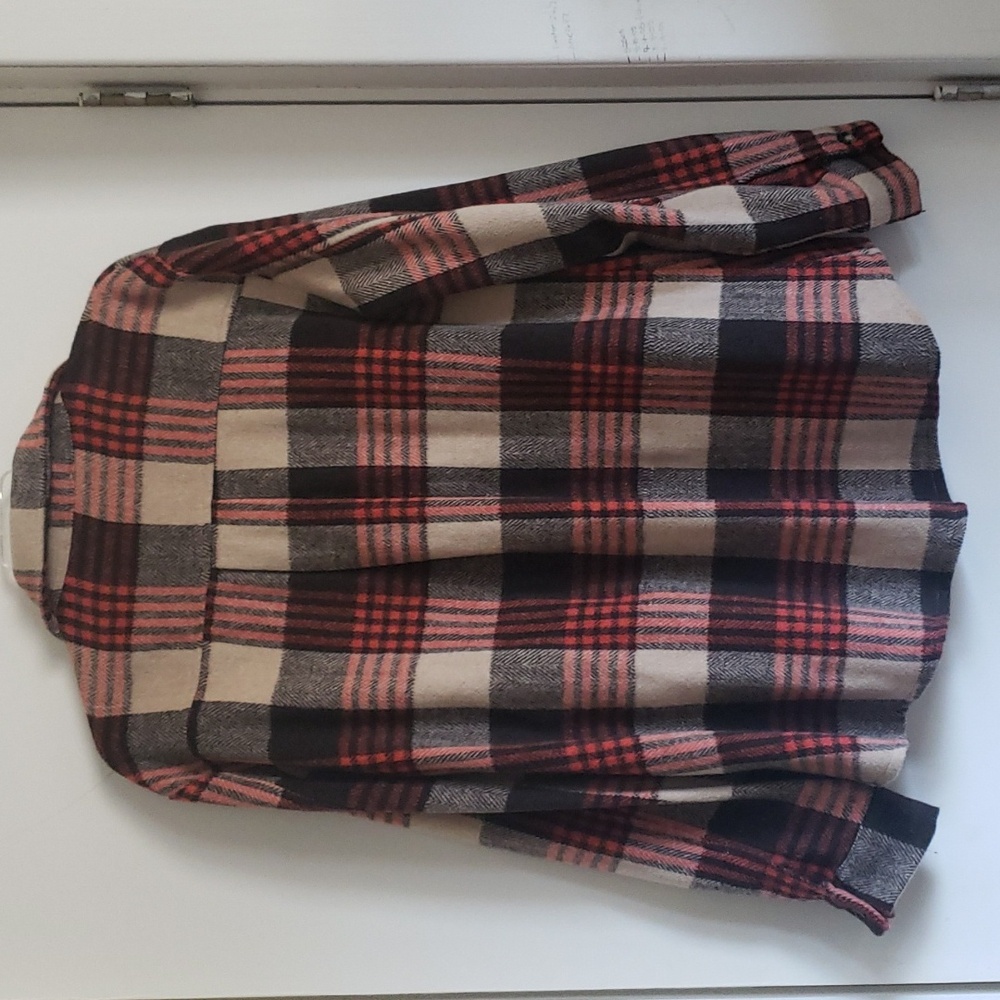 Beautiful fall colored shacket - Picture 2 of 4